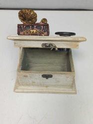 Eskilerden Tümüyle El Yapımı Laternalı Müzikli Kutu