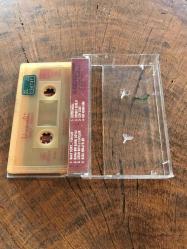 ZÜLFÜ LİVANELİ / SAAT 4 ... YOKSUN - KASET