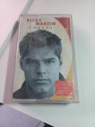 RICKY MARTIN - VUELVE - KASET