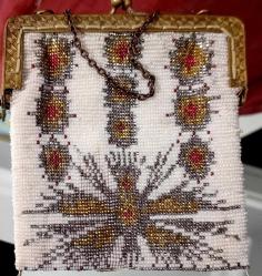 BONCUK İŞİ ANTİKA ÇANTA