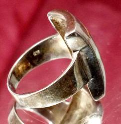 GÜMÜŞ SEDEF DETAYLI YÜZÜK    ÖLÇÜ 15  7,47 GR