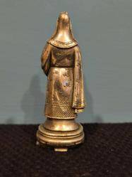 925 damgalı Keşiş Heykeli