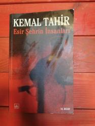 Esir Şehrin İnsanları (Esir Şehir Üçlemesi 1.Kitap)
