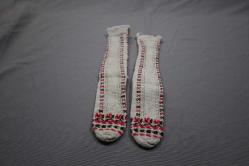 ELDE DOKUNMUŞ YÜN ÇORAP