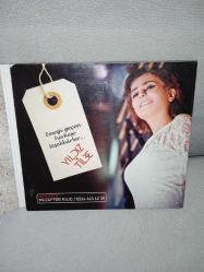 Cd Yıldız Tilbe Şivesi Sensin Aşkın albümü. Orijinal. Dinlemeyi etkilemeyen çizikler var. Sorunsuz çalışıyor.