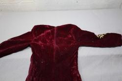 1950 AİT KIRMIZI KADİFE BİNDALI