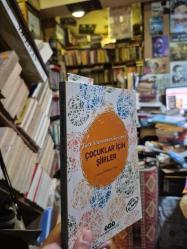 Türk Yazınından Seçilmiş Çocuklar İçin Şiirler