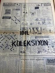 HAFTA SONU GAZETESİ DOĞUM GÜNÜ GAZETESİ (TURKİSH NEWSPAPER) - 9 NİSAN 1970 - Yıl:4 Sayı:168 -Yeni Çıkan Plaklar listesi -Arzum Şenses -Zeki Tükel-Fatma Girik-Barış Manço-Emel Sayın-Ajda Pekkan-Sema Özcan-Behiye Aksoy-Aysel Tanju-Serpil Örümcer-Nurhan Damcıoğlu-Cüneyt Arkın-Adnan Şenses-Celal Tanrıverdi-Kuzey Vargın-Sevim Tanuğur-Engin Çağlar-Nilüfer Koçyiğit-Parla Şenol-Özdemir Güreli-Semra Yıldız-Bülent Oral-Fatma Girik-Müjdat Gezen-Alain Delon-Jean Paul Belmondo-Sophia Loren-Romy Schneider-Avni Anıl-Kamuran Akkor-Sandro Amari-Hüseyin Yüzbaşıoğlu-Davut Güney-Güner Ümit-Önder Bali-Orhan Şevki-Zeki Müren-Kerem Güney-Sevgi Sun-Hafız Ahmet Sarıcaoğlu-Adnan Varveren-Uğur Suner-Arif Sami Toker-Nevzat Ayaz-Cüneyt Orhon-Alâeddin Yavaşça-Erol Deran-Şükrü Tunar-İlham Gencer-Talât Erdemli Söhretlerin içyüzü-Para canlısı yıldız Fatma Girik-Askerden dönen çirkin kral karakolluk oldu-Emel Sayın Ajda Pekkan’ı itham etti-Sema Özcan’a bir Arap şeyhi talip oldu-Müzeyyen Senar’ın köşkünü Behiye Aksoy