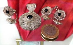 OLTU TAŞI TELKARİ İŞÇİLİKLİ GÜMÜŞ TAKIM