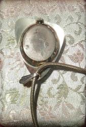 İNGİLİZ MEDANA MARKA SERTİFİKALI ORJİNAL KUTUSUNDA KOLYE SAAT