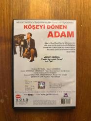 Köşeyi Dönen Adam -Kemal Sunal / DVD (Yönetmen: Atıf Yılmaz) Sansürsüz 1 Mayıs 1978 Görüntüleriyle