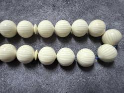 Beyaz Fransız galalith efe boy maskot tesbih