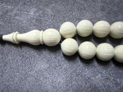 Beyaz Fransız galalith efe boy maskot tesbih