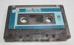KASET: Emel Sayın / Üzüldüğün Şeye Bak