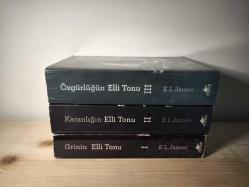Grinin Elli Tonu - Karanlığın Elli Tonu - Özgürlüğün Elli Tonu (3 Kitap Set)