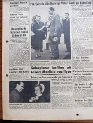 Hürriyet Gazetesi - Turkish Newspaper - 29 Nisan 1960 - İstanbul Ankara'da örfi idare ilan edildi - Orgeneral Fahri Özdilek İstanbul korgeneral Namık Argüç Ankara örfi idare komutanı oldular fotoğraf - İstanbul'da gece sokağa çıkmak yasak eğlence yerleri kapandı - Mazlum Kayalar Demokrat Parti grup başkanlığından istifa etti Fotoğraf - CENTO toplantısı Tahran'da açıldı - Nusaybin'de Hulahop şeyhi öldürüldü - 11 yıl sonra Rhee saraydan çıktı fotoğraf - İran şahı da Dün hariciye vekili Fatin Rüştü Zorlu'yu kabul etti - Almanlar fuarda ekmek imal edecekler - Kızılay'ın İran'a yardımı - İstanbul'da sinema tiyatro programı - feza'ya evvela kim gidecek - İngiltere'de Mr. Wilson Totodan 2,5 milyon kazandı fotoğraf - Real Madrid Barcelona'yı nasıl yendi fotoğraf - 60 bin kişilik Fenerbahçe stadı şimdiki yerinde inşa edilecek - kasımpaşalı Recep Adanır satışa çıkarılacak - Türkiye Brezilya tenis kuraları bugün çekiliyor - İzmir altınordu takımı dün sabah vapurla İstanbul'a geldi fotoğraf