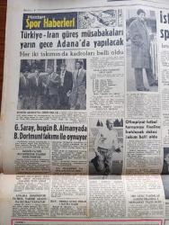 Hürriyet Gazetesi - Turkish Newspaper - 30 Nisan 1960 - İstanbul Ankara üniversiteleri 1 ay tatil - İstanbul'da bahar havası yaşandı fotoğraf - örfi idareler taşralı olan talebelerin derhal yerlerine dönmelerini bildirdi - Adnan Menderes hadiseler ile alakalı olarak radyoda bir konuşma yaptı - CENTO vekiller konseyi toplantısında İran şahının açış nutku fotoğraf - Fatin Rüştü Zorlu Tahran'da bir konuşma yaptı - Güney Kore'de idareyi ele alan hariciye vekili Huh Çung fotoğraf - Chessman yine ölüme yaklaştı - NATO genel sekreteri P.H. Spaak bugün geliyor - Batı trakya'dan 25 kişi iltica etti - İstanbul'da sinema tiyatro programı - köylüye iyi yaşama şartları öğretiliyor - Tevhid Bilge Tiyatrosu Bursa tayyare sinemasında - Allah çocukları unuttu yazan Oya Baydar Yazı Dizisi - Hürrem Sultan yazan Feridun Fazıl Tülbentçi Yazı Dizisi - Doris Day İle Rock Hudson fotoğraf - İstanbul ve Ankara'daki spor hareketleri tehir edildi - Can Bartu İspanya'nın Sevil takımında oynayacak - Dünya Kupası