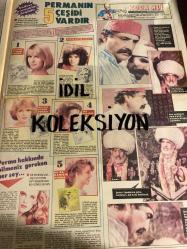 KELEBEK GAZETESİ DOĞUM GÜNÜ GAZETESİ (TURKİSH NEWSPAPER) - 9 EYLÜL 1983 -Orhan Gencebay – Yıldız Kenter –Nisan Bulut – Kıbrıs’ın turizm meleği – Naciye Akbulut – Ayşe – Ali – Türk Hafif Müzik Ürünlerinde Nisan Bulut – Ajda Pekkan – Emel – Doğan – Bir Günah Gibi – Ekrem Bora – Hülya Tuğlalı – Samim Değer – Gam Turalı – Haydar Üstüntaşl – Adile Naşit – Münir Özkul – Gülsel Korkay – Kerem Yılmazer – Şevket Altuğ – Erdal Özyağcılar – İhsan Yüce – TV Günün Programı – Magnum Lanetli Küp – Cuma eğlenceniz İzmir’den – Koca Ali – Türker İnanoğlu – Tunç Okan – Cavidan – Cahit Çalışlar – Cemiyet Haberleri – Adile Tezerin – Barbara Taylor Bradford – Azize Bergin – Sivrisineğin sadece dişisi sokuyor – Bir dişi Travolta – Florence Griffith – Ajda Pekkan Bir Günah Gibi – Ahmet Ulaş – Fatoş Kara – Gülen Güler – Doğan – Neden horluyoruz – Püf noktası – Uçağa binmeden cildinizi nemlendirin – Falınız – Her gün sınıfımıza bir okul önlüğü – Sıtkı – Kemal – Yasemin – Demek ay evden git… – Ümit – Aksini de g
