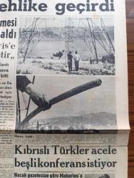 Hürriyet Gazetesi - Turkish Newspaper - 17 Mayıs 1960 - zirve toplantısı tehlike geçirdi - Kruşçef Eisenhower'in Rusya'ya gelmesi için yaptığı daveti dün birden geri aldı fotoğraf - İstanbul'un elektrik ihtiyacını Anadolu'daki santrallerden temin etmek için Kandilli ile Arnavutköy arasında dikilen direkler fotoğraf - Kıbrıslı Türkler acele beşli konferans istiyor - Cannes film festivali'nde parlayan yıldız Martine Messager fotoğraf - Adnan Menderes İzmir'de temel atma ve açılış töreninde bulundu fotoğraf - Zafer gazetesi yazı işleri müdürü Fatin Fuat Tozer Dün tahliye edildi fotoğraf - lüks Nermin Dün hapisten çıktı - İstanbul sinema tiyatro programı - İstanbul Ankara Radyosu Programı - Paklar çamaşır tozu - Pathe plakları - Feriköy futbol takımı Dün bir Avrupa turnesine çıktı - Beşiktaş ve Fenerbahçe Adana'daki dörtlü turnuva maçlarına katılacak - Fransız santraforu Kopa barcelona'ya gidiyor fotoğraf - bu haftaki Spor Toto maçları - Fenerbahçe organizasyon komitesi dün de toplandı