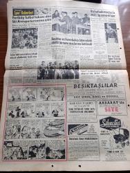 Hürriyet Gazetesi - Turkish Newspaper - 17 Mayıs 1960 - zirve toplantısı tehlike geçirdi - Kruşçef Eisenhower'in Rusya'ya gelmesi için yaptığı daveti dün birden geri aldı fotoğraf - İstanbul'un elektrik ihtiyacını Anadolu'daki santrallerden temin etmek için Kandilli ile Arnavutköy arasında dikilen direkler fotoğraf - Kıbrıslı Türkler acele beşli konferans istiyor - Cannes film festivali'nde parlayan yıldız Martine Messager fotoğraf - Adnan Menderes İzmir'de temel atma ve açılış töreninde bulundu fotoğraf - Zafer gazetesi yazı işleri müdürü Fatin Fuat Tozer Dün tahliye edildi fotoğraf - lüks Nermin Dün hapisten çıktı - İstanbul sinema tiyatro programı - İstanbul Ankara Radyosu Programı - Paklar çamaşır tozu - Pathe plakları - Feriköy futbol takımı Dün bir Avrupa turnesine çıktı - Beşiktaş ve Fenerbahçe Adana'daki dörtlü turnuva maçlarına katılacak - Fransız santraforu Kopa barcelona'ya gidiyor fotoğraf - bu haftaki Spor Toto maçları - Fenerbahçe organizasyon komitesi dün de toplandı