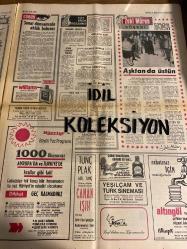 HAFTA SONU GAZETESİ DOĞUM GÜNÜ GAZETESİ (TURKİSH NEWSPAPER) - 28 MAYIS 1970 - Yıl:4 Sayı:175 -Yeni Çıkan Plaklar listesi -Sevim Tanürek – Selda Alkor – Yılmaz Güney – Sevim Tuna – Türkan Şoray – Neriman Köksal – Selma Güneri – Fatma Girik – Ziya Taşkent – Mediha Demirkıran – Ahmet Sezgin – Fatma Karanfil – Yıldızlar prodüktörlere karşı cephe aldı – Rüçhan Çamay – Münir Nurettin – Nevin Kardeş – Ümit Utku – Yalçın Gülhan – Zuhal Aktan – Ayhan Işık – Emel Sayın – Engin Çağlar – Hülya Darcan – Piraye Uzun – Halit Refiğ – Zaliha – Juanito – Serpil Örümcer – Nazan Şoray – Harika bir taklitçi Sevim Tanürek – B. Bardot – M. Laforet – David Niven – Florinda Bolkan – Alain Delon – Şantör Alpay – Nesrin Sipahi – Erkin Koray – Sheila – Sylvie – Ardağan – Muammer Yeşil – Burhan Damcıoğlu – Devletin müzik faaliyetlerini denetlemesi istendi – Vedat Sunay – Ali Ersöz – Ali – Siyah gözlerin – Kuru intihar – Ahlâk buhranı – Kahraman askerler – Solmaz kumaş – Şeytan dürtüyor – Düğmenin de beyni var – Du