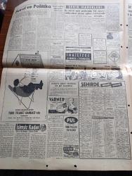 Hürriyet Gazetesi - Turkish Newspaper - 27 Mayıs 1960 - Türk ordusu vazife başında silahlı kuvvetlerimiz bütün yurtta idareyi fiilen ele aldı - Türk silahlı kuvvetlerinin millete tebliğleri - İstanbul'un fetih yılında hiçbir tören yapılmayacak - Bayram sevinci İstanbul bayraklarla donandı - milli müdafaa istişare konseyi Dün toplandı  - İsrailliler denizaltı ile adam kaçırmış - İsrail Birleşik Arap Cumhuriyeti hava çarpışması - Rauf Gökçen fren patlamasını önleyecek bir sigorta icat etti - İstanbul radyosunun yayınladığı üçüncü tebliğe göre İstanbul askeri Vali ve belediye reisliğini deruhte eden Tuğgeneral Refik Tulga fotoğraf - Talat Paşa'nın katili Soghnonon Tehlirian öldü - İstanbul'da sinema tiyatro programı - İstanbul Ankara Radyosu Programı - 1961 dünya güreş şampiyonası İtalya ve Japonya'da yapılacak - Baraj maçlarına katılacak takımlar Bursa'da toplandı fotoğraf - milli takım namzetleri bugün dolmabahçe'de çalışacak fotoğraf - America takımı yarın Karşıyaka ile oynuyor foto