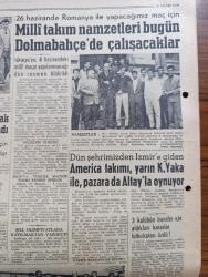 Hürriyet Gazetesi - Turkish Newspaper - 27 Mayıs 1960 - Türk ordusu vazife başında silahlı kuvvetlerimiz bütün yurtta idareyi fiilen ele aldı - Türk silahlı kuvvetlerinin millete tebliğleri - İstanbul'un fetih yılında hiçbir tören yapılmayacak - Bayram sevinci İstanbul bayraklarla donandı - milli müdafaa istişare konseyi Dün toplandı  - İsrailliler denizaltı ile adam kaçırmış - İsrail Birleşik Arap Cumhuriyeti hava çarpışması - Rauf Gökçen fren patlamasını önleyecek bir sigorta icat etti - İstanbul radyosunun yayınladığı üçüncü tebliğe göre İstanbul askeri Vali ve belediye reisliğini deruhte eden Tuğgeneral Refik Tulga fotoğraf - Talat Paşa'nın katili Soghnonon Tehlirian öldü - İstanbul'da sinema tiyatro programı - İstanbul Ankara Radyosu Programı - 1961 dünya güreş şampiyonası İtalya ve Japonya'da yapılacak - Baraj maçlarına katılacak takımlar Bursa'da toplandı fotoğraf - milli takım namzetleri bugün dolmabahçe'de çalışacak fotoğraf - America takımı yarın Karşıyaka ile oynuyor foto