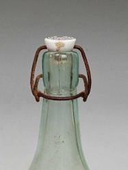 Antika Nadir Porselen Mandal Kapaklı Münir ŞAHİN Eczacılık İlaç Şişesi