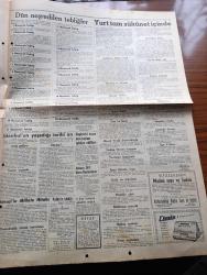 Hürriyet Gazetesi - Turkish Newspaper - 28 Mayıs 1960 - yurtta tam bir huzur hüküm sürüyor yeni anayasanın hazırlıkları ilerliyor - milli birlik başkanı Orgeneral Cemal Gürsel Türk milletine hitabı fotoğraf - büyük millet meclisi fesholundu - Parti faaliyetleri yasak edildi - bütün üniversiteler açılacak - Kütahya yolunda yakalanan Adnan Menderes Ankara'ya getirildi ve istifa etti - Celal Bayar ise henüz istifa etmedi - Ankara'ya getirilen başvekil Adnan Menderes'in A 00073 plakalı otomobili vilayet önünde Kahraman Mehmetçiğin muhafazası altında fotoğraf - İstanbul'un yaşadığı tarihi an 27 Mayıs cuma saat 3 - Türk ordusu şehirde idareyi ele aldı - 28 Nisan 1960 Türk gençliği o gün şahlandı fotoğraf - Beyazıt meydanında polis siper alarak talebelerin üzerine atış açmıştı - İstanbul'da sinema tiyatro programı - Dün neşredilen tebliğler - hapisteki basın mensupları tahliye ediliyor - denizcilik Bankası yeni telsiz istasyonu kuruyor - bir talebe yurduna asılan yaşasın ordumuz pankartı