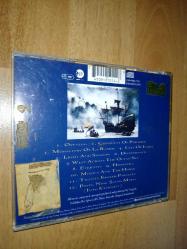 vangelis 1492 cd (temiz kondisyonda diyebilirim, sadece kılcal çizikler var)