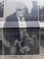 Hürriyet Gazetesi - Turkish Newspaper - 23 Mart 1963 - Celal Bayar serbest - eski Cumhurreisine halk tezahüratta bulundu - 80 yaşındaki eski cumhurbaşkanı Celal Bayar dün saat 8.22'de Kayseri cezaevinden tahliye edildikten sonra kızı Nilüfer Gürsoy ile kucaklaşıyor fotoğraf - Celal Bayar'ın beyanatı - Celal Bayar tam 1029 gün sonra tahliye edildi - İsmet İnönü pazartesiye kadar evinden dışarı çıkmayacak - Mısırla Suriye birleşme konusunda dün anlaştı - telefon davalarına para yatıran avukatlar telaşta - Aşktan sonra yazan İhsan İpekçi Yazı Dizisi - DYO boya - telefunken radyoları - Aygaz - Burç falınız - Canbaba Çizen Sururi - Hüseyin Cahit Yalçın ailesine ait müzayedeyi portakal mobilya evi organize etmekle şeref duyar - Celal Bayar'ın tahliyesinden fotoğraflar - Celal Bayar kaldığı otelin önünde fotoğraf - Celal Bayar Turan oteli'ndeki odasında gazetecilerle sohbet ettikten sonra İbrahim titiz adında berbere tıraş oldu fotoğraf - Sibel Sunay Celal Bayar'a çiçek veriyor fotoğraf