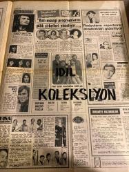 HAFTA SONU GAZETESİ DOĞUM GÜNÜ GAZETESİ (TURKİSH NEWSPAPER) - 2 OCAK 1972 - Yıl:4 Sayı:258 -Yeni Çıkan Plaklar listesi -Ayhan Işık-Nükhet Duru-Pola Morelli-Mass Difala—Pırtık Ercan Yazgan-Sezgin Burak-Hüdaverdi Önder Tekin-Lale Oraloğlu-Can Dirim-Mehmet Yıldırım-Haldun Dormen-Teoman Alpay - Ayla Algan - Esin Afşar - Tanu Okan - Memduh Ün - Fatma Girik - Zeynep Aksu - Funda Gürçen - Pola Morelli - Cüneyt Arkın - Filiz Akın - Serpil Örümcer - Orhan Boran - Ediz Hun - Hülya Koçyiğit - Müjdat Gezen - Yılmaz Güney - Necla Nazır - Leyla Sayar - Ümit Yaşar - Fikret Hakan - Johnny Hallyday - Ulvi Ergüner - Sadettin Işık - Fulya Öz - Erdoğan Cengiz - Ertan Anapa - Sevinç Yurttaş - Tony Kendall - Jane Fonda - Herbert Lom - Charlotte Rampling - Julie Christie - Jean Sorel - Richard Burton - Liz Taylor - Maurice Ronet - Jeanne Moreau - Sadettin Işık - Üç Maymun’da Yeni Oyun - Esin Afşar - Serpil Barlas - Nedret Tokatlıoğlu - Muazzez Arçay - Hülya Darcan - Ayşe Absel - Suat Güngör - Ümit Yaşar - Yı