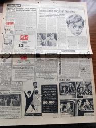 Hürriyet Gazetesi - Turkish Newspaper - 9 Şubat 1962 - Amerika 1 milyar 100 milyon lira hibe etti - 155 milyon lira da hususi sektör için ayrılacak - Jayne Mansfield ölümden kurtuldu fotoğraf - bir deniz kazasına uğrayan artistin yanında kocası ve bir arkadaşı vardı - Almanya'daki büyük maden kazasında ölü sayısı 270'e çıktı - Ali İpar 26 milyonluk para cezası hakkında rekor seviyede diyor Fotoğrafı - Milli eğitim teşkilatı baştan aşağı değişiyor - Beşe karşı 18 oyla Nuri Beşer'in masuniyetinin kaldırılmasına karar verildi - Cemal Gürsel Hüseyin Nail Kubalı'yı locasına alınca Adalet Partili senatörler salonu terk etti - Profesör Fahrettin Kerim Gökay CHA CHA ve Rockn Roll istemiyor - halk otobüsleri Üsküdar Rami ve Eyüp'te çalışacak - Mukaddes günah çizen Çizen Faruk Geç - aynadaki kız yazan Mükerrem Kamil Su Yazı Dizisi - Siz De Sophia Loren gibi Lux tuvalet sabunu kullanın - feriköylü futbolcular Dün boykot ilan ettiler fotoğraf - Fenerbahçe ve Galatasaray son hazırlık Fotoğrafı