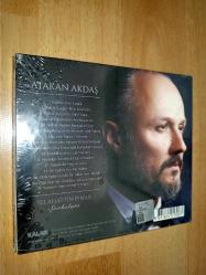 atakan akdaş selahattin pınar şarkıları cd (ambalajında sıfır, fakat ambalajda küçük bi soyulma olmuş ve boşluktan, ambalaj içine biraz toz girmiş)