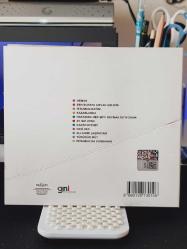 Nil Karaibrahimgil / Ben buraya çıplak geldim