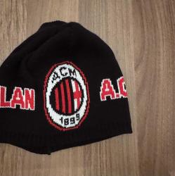 Bere Milan futbol takımı logolu