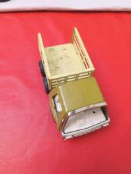 O14------TONKA OYUNCAK KAMYON CAMI YOK