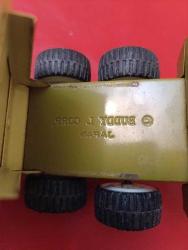 O14------TONKA OYUNCAK KAMYON CAMI YOK