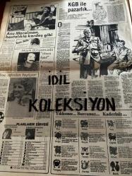 HAFTA SONU GAZETESİ DOĞUM GÜNÜ GAZETESİ (TURKİSH NEWSPAPER) - 4 AĞUSTOS 1978 - Yıl:5 Sayı:32 -Yeni Çıkan Plaklar listesi -Orhan Gencebay-Mehlika Kenter-Serpil Barlas-Ajda Pekkan-Yavuz Özkan-Ayçin Tansel-Gönül Tansel-Hülya Koçyiğit’e doping - Bakırköy’de bir sanat kurbanı var Hatemi İğdigüler - Yaz zehir oldu - Ajda da sekse kaydı - Artık Tanrı’nın verdiğini kuldan esirgemiyor Ajda Pekkan - İşte bu adam Ahmet Özhan - Müzeyyen Senar’ın kol saati - Adımlar anadan notalar babadan - Balkan Ayanoğlu - Şenlikli evin şenlikli kardeşleri - Havaya saçılan 2.000.000 - Nine değil anne Mediha Şen - Milyonerler tepesinde bir şarkıcı milyoner Ömür Göksel - Akıl almaz bir inat Onat Kutlar - Soyunma yarışını kazanan başrolü kaptı - Ana evine dönüş Ahu Tuğba - Perihan Savaş’ın gizli evliliği - Süha Doğan kurtuluşu ölümde arıyor - Türk düşmanı senatöre son darbe Edward Kennedy - Elvis Presley - Hülya Koçyiğit doping sonrası kuliste baygınlık - Tarık Atur fotoğrafları - Ajda Pekkan kıyıda pozlar - Müzeyye