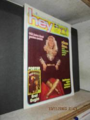 HEY HAFTALIK MÜZİK SİNEMA GENÇLİK MODA DERGİSİ SAYI 11 - 24 OCAK 1977 FÜSUN ÖNAL GENÇ ARKADAŞINA MEKTUP YAZDI, 007 JAMES BOND YENİDEN ÇEVRİLDİ, MÜŞERREF TEZCAN 1977 BENİM İÇİN KONSER YILI OLACAL