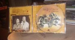 MOĞOLLAR & SİLÜETLER / ANILARLA / CD ( CAHİT BERKAY'DAN İMZALI )