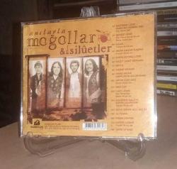 MOĞOLLAR & SİLÜETLER / ANILARLA / CD ( CAHİT BERKAY'DAN İMZALI )
