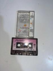 Sezen Aksu söylüyor