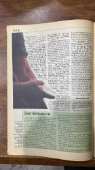 RADİKAL İKİ PAZAR DERGİSİ -15 ARALIK 1996 SAYI:10  NERMİ ERDUR - AYDIN DOĞAN - MEHMET Y. YILMAZ - TUĞRUL ERYILMAZ - GÜLDAL KIZILDEMİR - SEVİN OKYAY - ESEN KAROL - HAKAN BAYHAN - YEŞİM ÇOBANKENT - ASU MARO - ESMAHAN AYKOL - ARSAL TÜZÜNER - SEDEF İPER - ENDER YAKŞİ - YILDIRIM TÜRKER - SEMRA SOMERSAN - GÖNÜL KIVILCIM - ÜMİT KIVANÇ - RÜSTEM BATUM - GÖKSEL ÖZKÖYLÜ  EROİNDEN KURTARMAK İSTİYORSANIZ NUTUK ATIP CEZALANDIRMAKTAN VAZGEÇİN - GÜZİN ABLA’NIN KURTARDIĞI EVLİLİKLER VE EŞCİNSELLER - AVUKATLARIN BAŞÖRTÜLERİ - PRINCE - EĞER BU ÇOCUKLARI GERÇEKTEN KURTARMAK İSTİYORSANIZ - MUZ KOKUSU MELEK TOZU - DÜŞÜNCE ÇİZMEYİ AŞAR MI - GÜZİN ABLA ÇOK EŞCİNSEL VE EVLİLİK KURTARDIM - DİREKSİYON ARKASI ERKEKLİĞİ - BAŞKA BİR AŞK - AVUKATIN BAŞÖRTÜSÜ - RÜSTEM BATUM TİYATROCULAR BECEREMEZ - YALNIZ AMA KENDİNE ÖZGÜ BİR SES - İTALYANLAR FAVORİ - 32 SAYFA