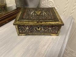 kolleksiyonluk teneke kutu