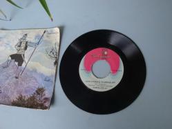 CEM KARACA ( MUHTAR CEM KARACA ) & KARDAŞLAR 