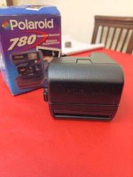 DR18----KUTUSUNDA KULLANILMAMIŞ POLARAİD 780 FOTOĞRAF MAKİNASI