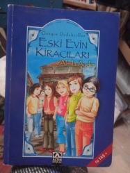 Eski Evin Kiracıları; Gezgin Dedektifler