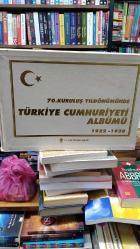 70. KURULUŞ YILDÖNÜMÜNDE TÜRKİYE CUMHURİYETİ ALBÜMÜ 1922-1938 / KUTUSUNDA