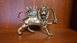 PİRİNÇ ASLAN  ( İRAN BAYRAĞINDAKİ KILIÇLI ASLAN )